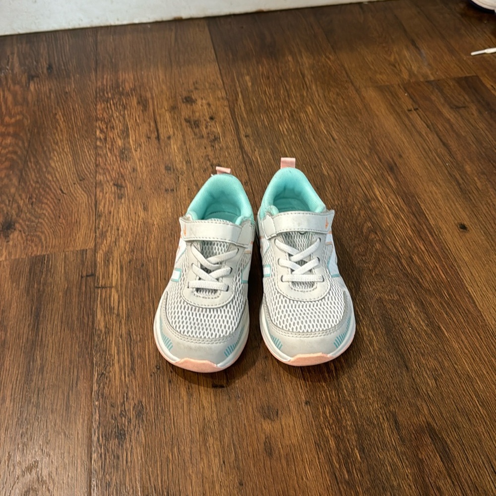 New Balance Sneaker - Toddler 9